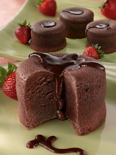 Imagen de GF CHOCO LAVA DIVINE CAKE DIANNE`S FINE DESSERTS